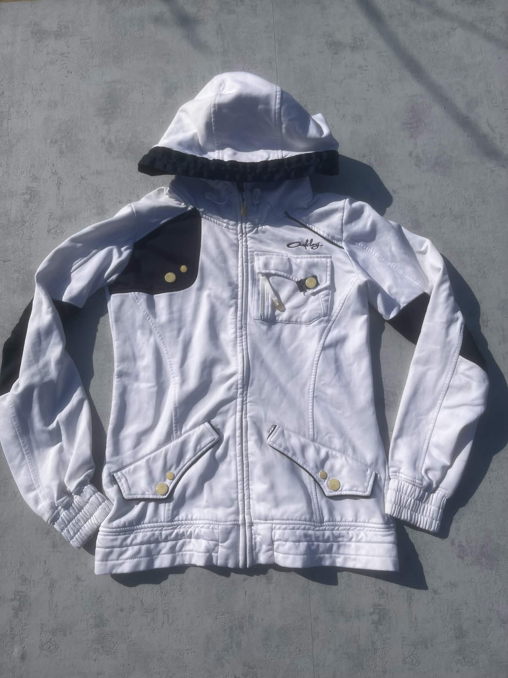 Oakley Vintage Hoodie - S - White and black